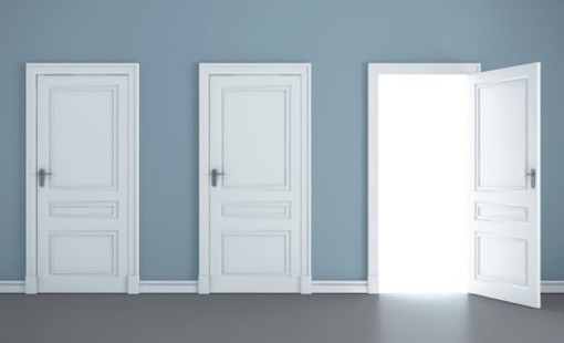 الأبواب المغلقة.. شيء من الواقع